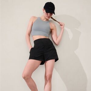 Athleta Trekkie Mid-Rise Shorts - Ethereal Bloom Green Magnolia